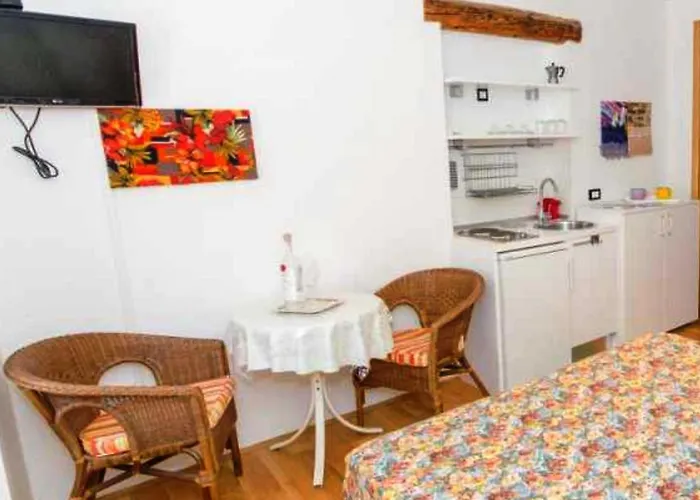 Augusta * Ρόβινι