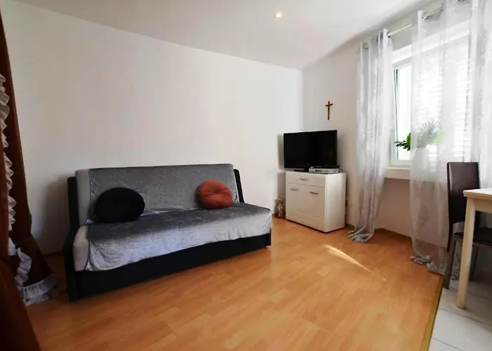 Augusta * Ρόβινι