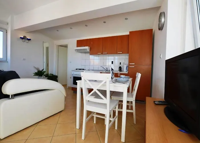 Augusta Ρόβινι