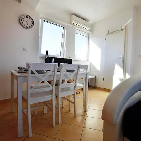 Augusta Apartament *