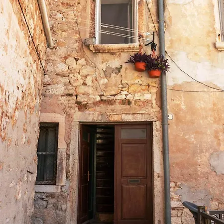 Augusta Apartment *